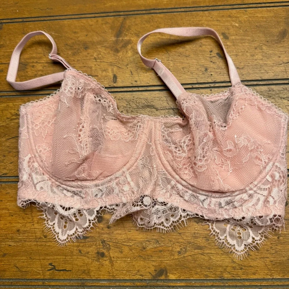 Victorias Secret‎ Pink Lace Demi Bra Push Up Non Padded 32D